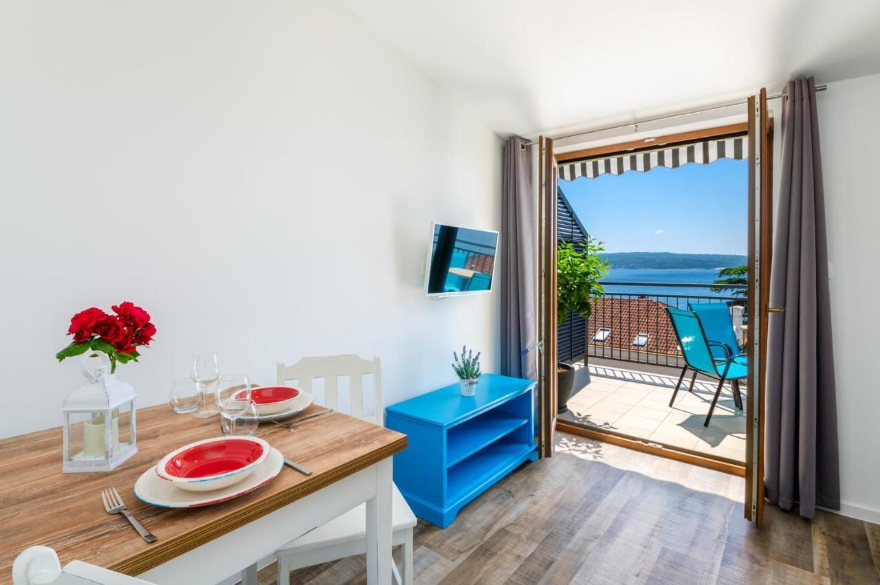 Apartments Niko Crikvenica Bagian luar foto