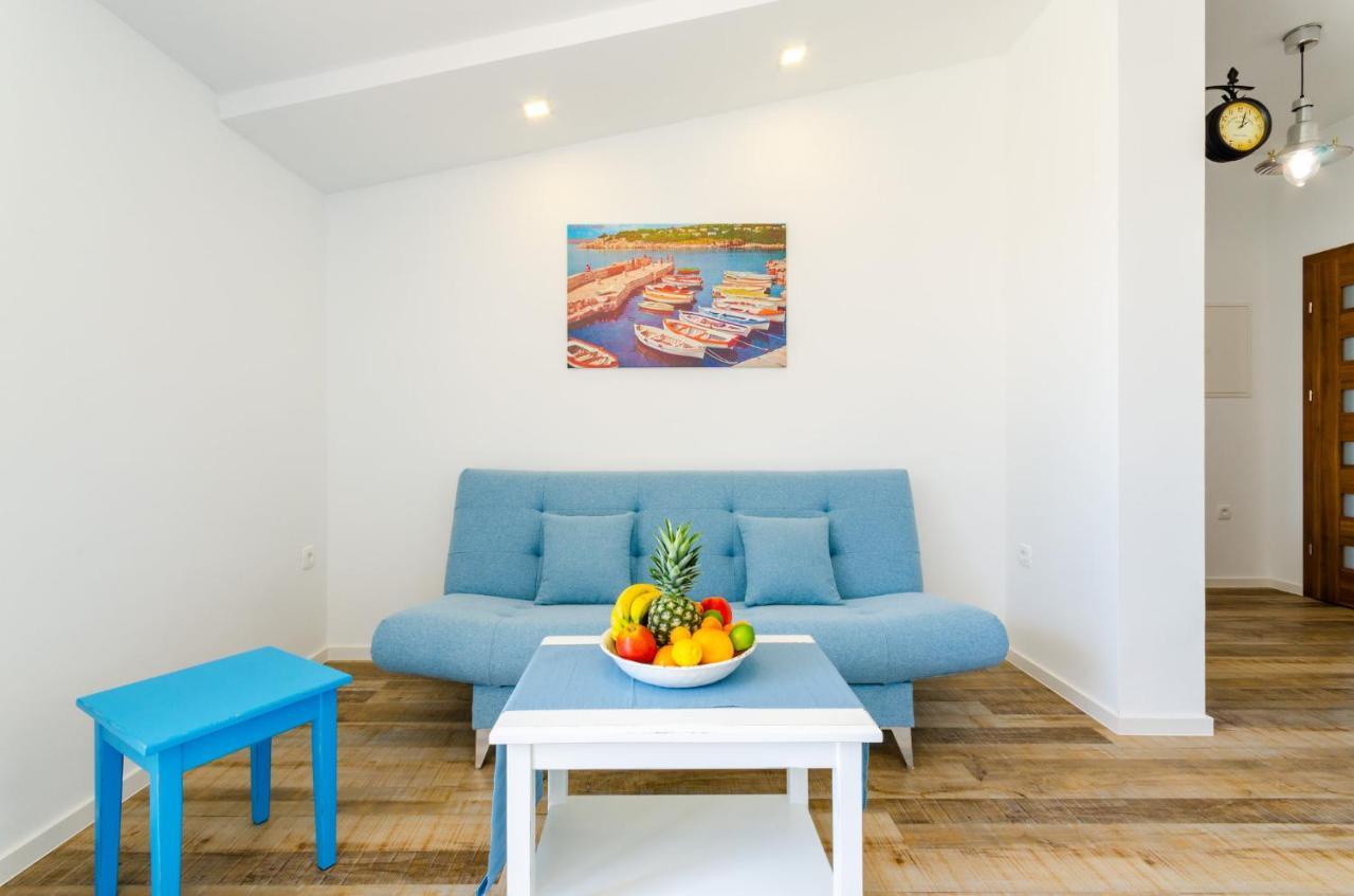 Apartments Niko Crikvenica Bagian luar foto