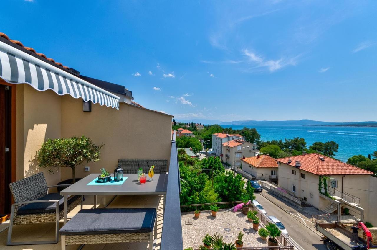 Apartments Niko Crikvenica Ruang foto