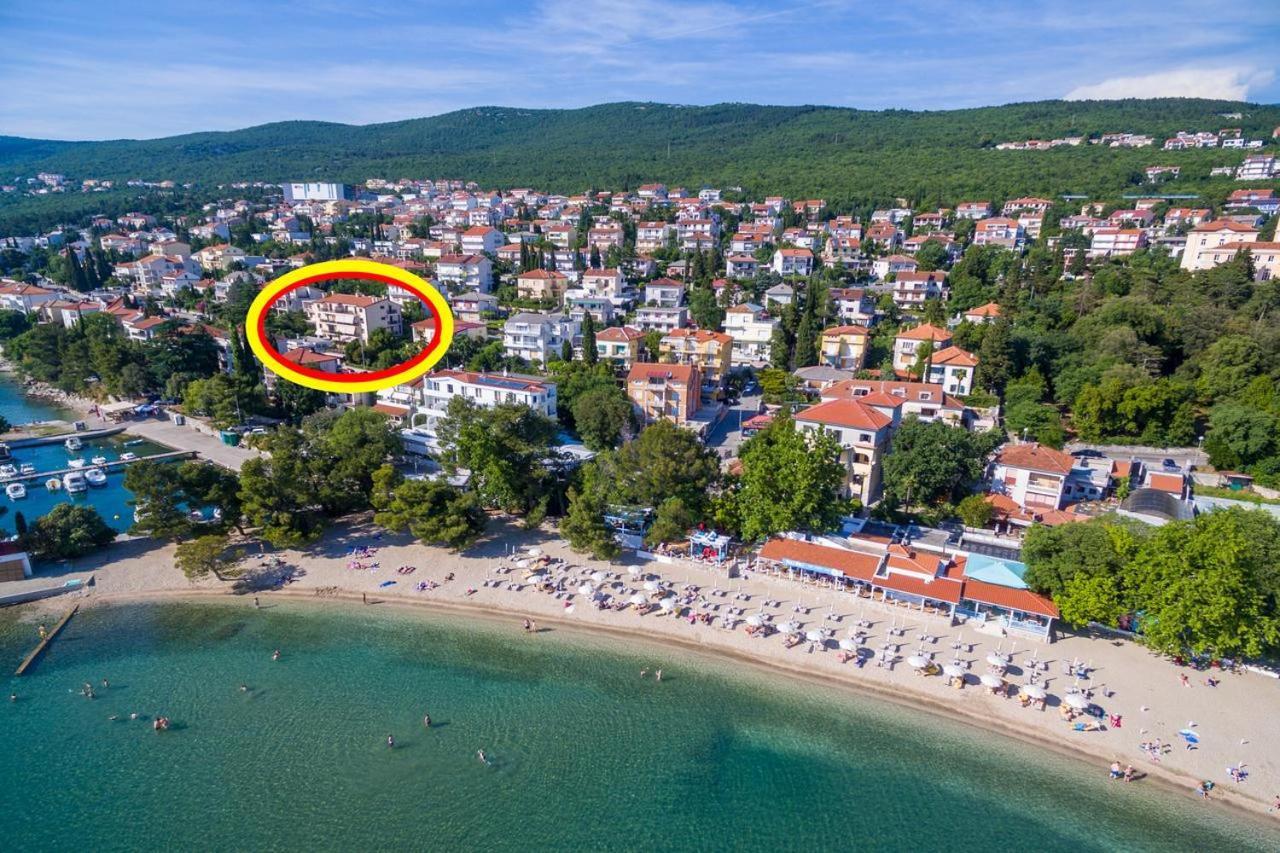 Apartments Niko Crikvenica Bagian luar foto